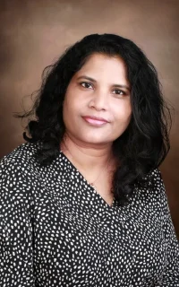 Elizabeth Pic 3 Elizabeth Pic 3